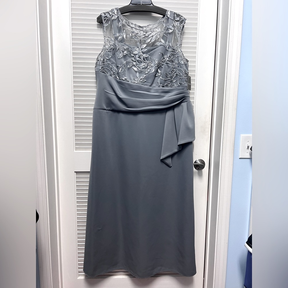 SUPERBLY SILVER evening dress!